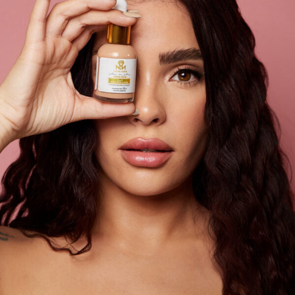 SERUM COLOR – TINTED SERUM SKIN ON SKIN